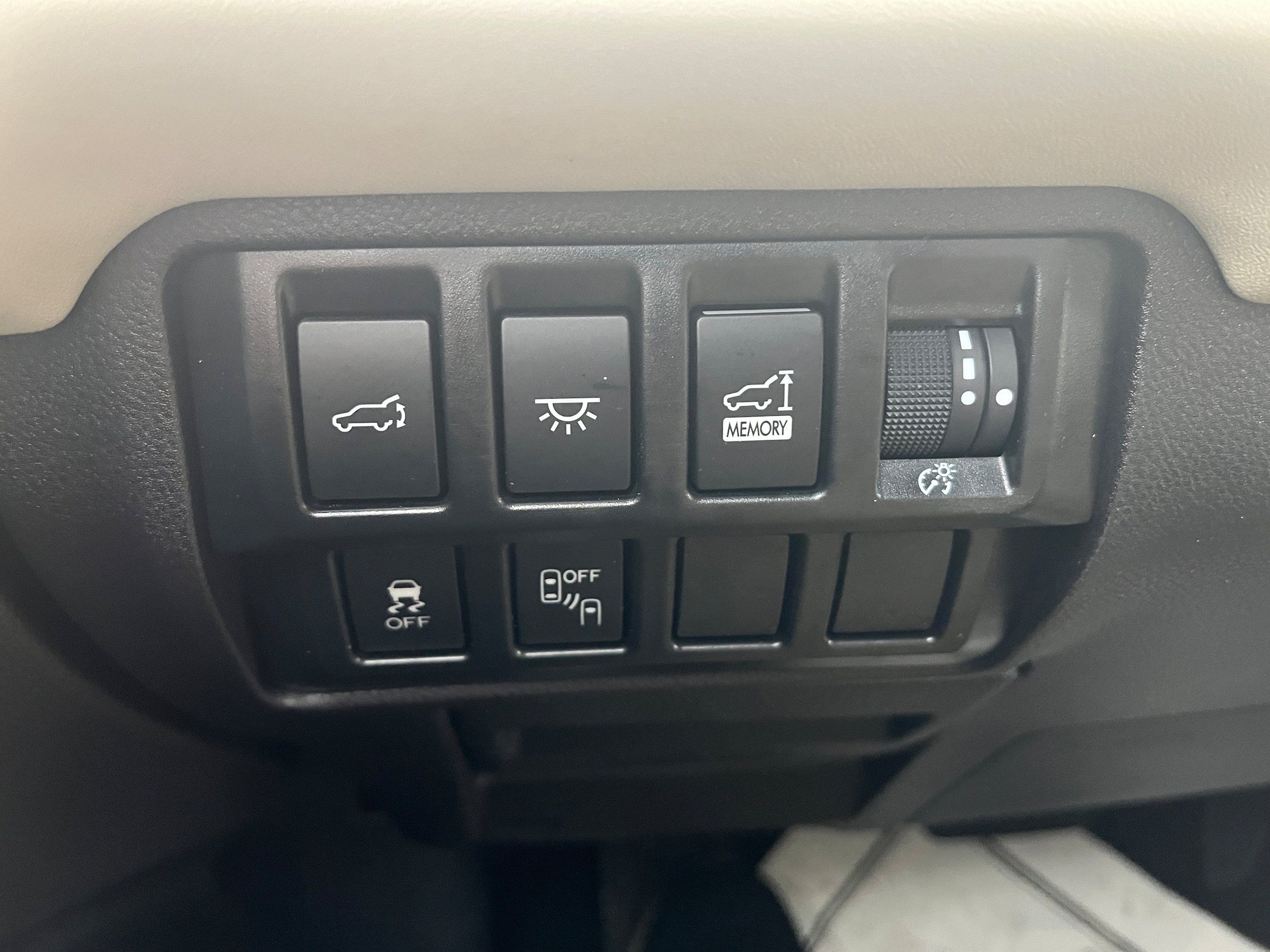 Used 2020 Subaru Ascent Limited AWD/4WD image 21