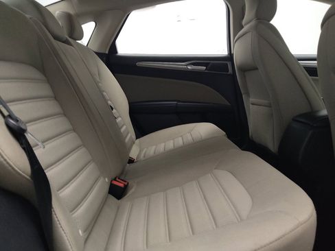 Used 2018 Ford Fusion S FWD image 19
