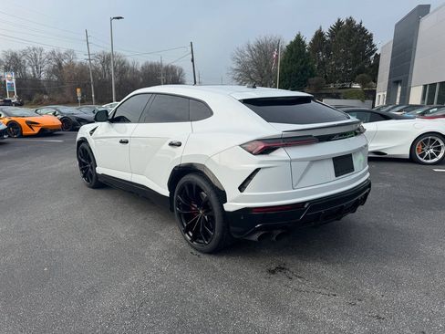 Used 2019 Lamborghini Urus image 5