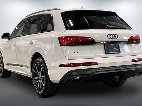 Certified 2025 Audi Q7 2.0T Premium Plus AWD/4WD image 12