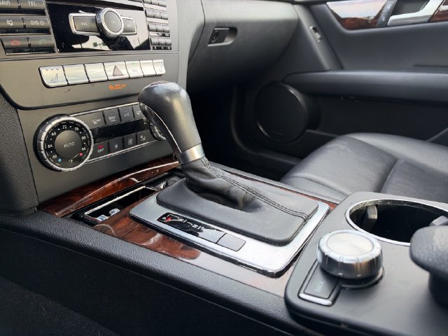 Used 2013 Mercedes-Benz C 300 4MATIC Sedan image 25