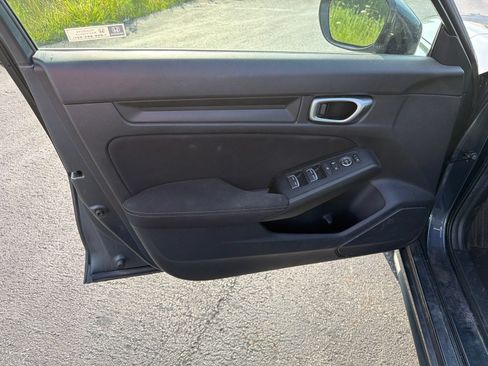 Used 2023 Honda Civic LX image 11