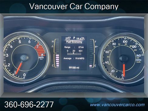 Used 2019 Jeep Cherokee Latitude Plus w/ Cold Weather Group image 20