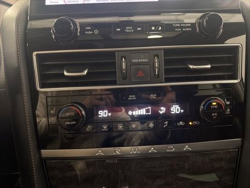 Used 2024 Nissan Armada Platinum w/ Captain's Chairs Package image 28