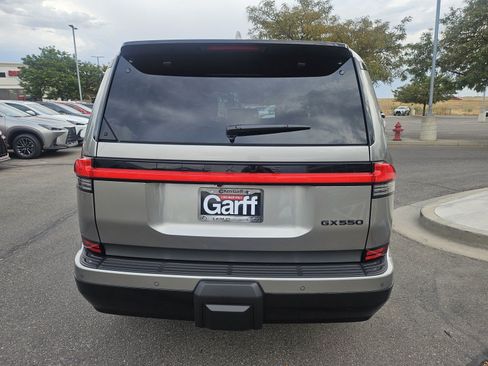 Used 2026 Lexus GX 550 w/ Accessory Package (2T) AWD/4WD image 7