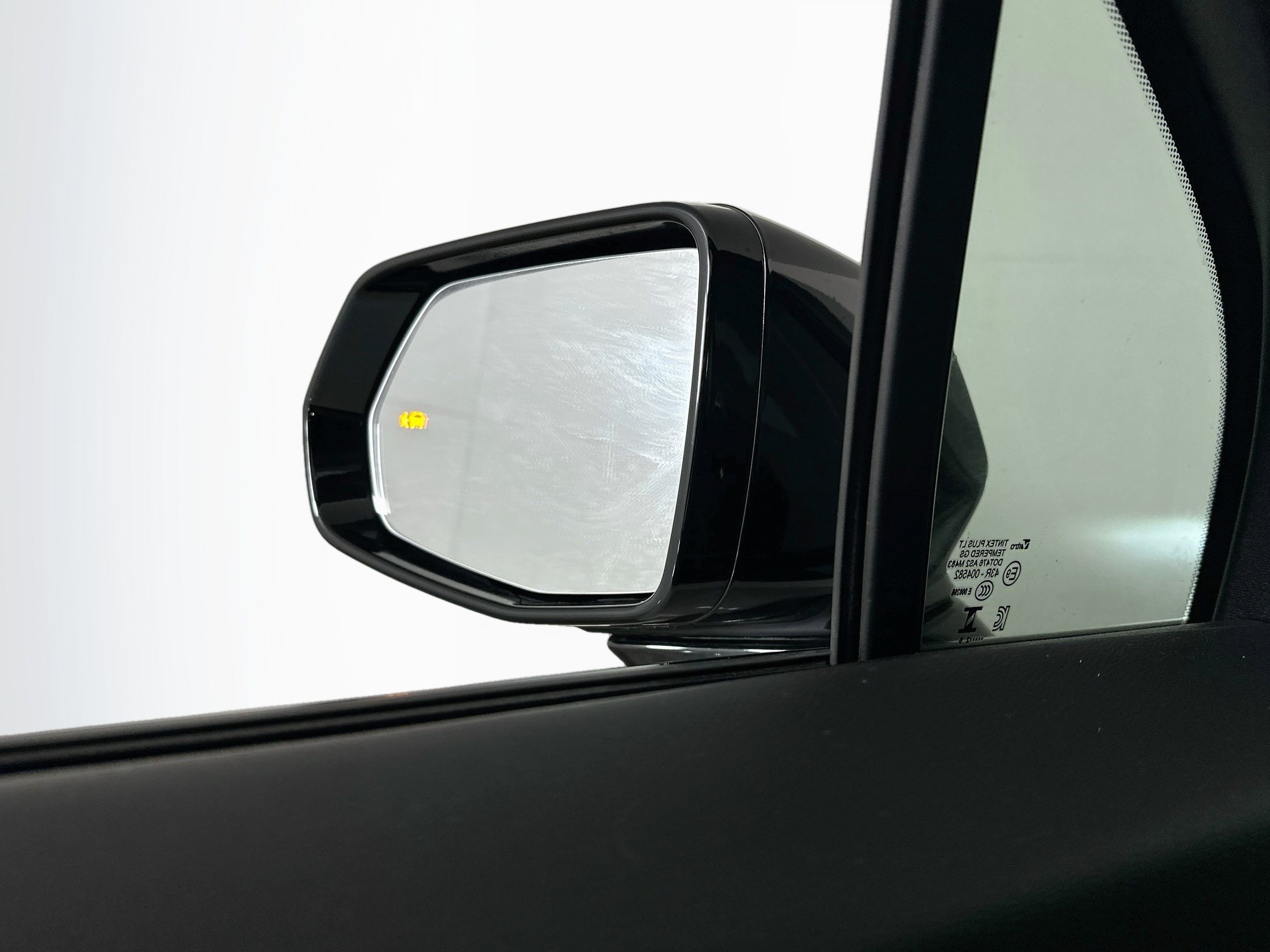 Used 2025 Honda Prologue Eco image 16