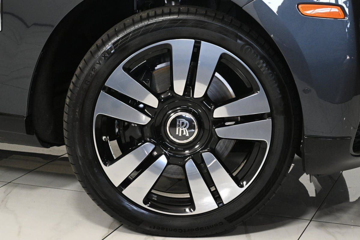 Used 2019 Rolls-Royce Cullinan AWD/4WD image 26