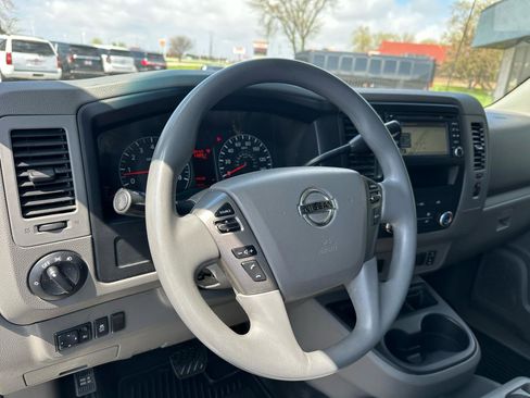 Used 2018 Nissan NV 2500 SV w/ Navigation Package image 13