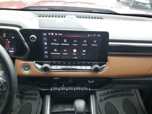 Used 2023 GMC Canyon AT4 w/ AT4 Premium Package AWD/4WD image 20