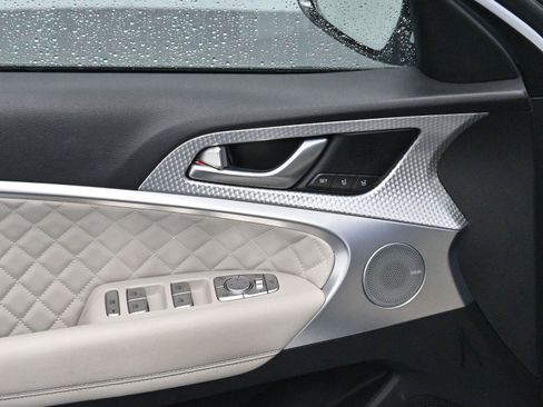 Used 2022 Genesis G70 3.3T w/ Sport Prestige Package image 12