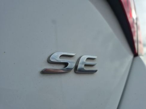 Used 2018 Toyota Corolla SE image 31