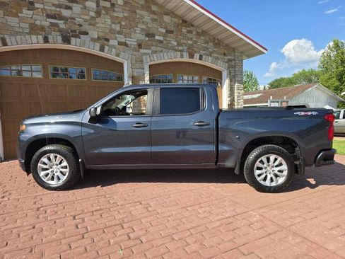 Used 2022 Chevrolet Silverado 1500 Custom w/ Safety Confidence Package AWD/4WD image 6