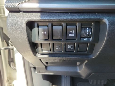 Used 2020 Subaru Forester Premium image 29