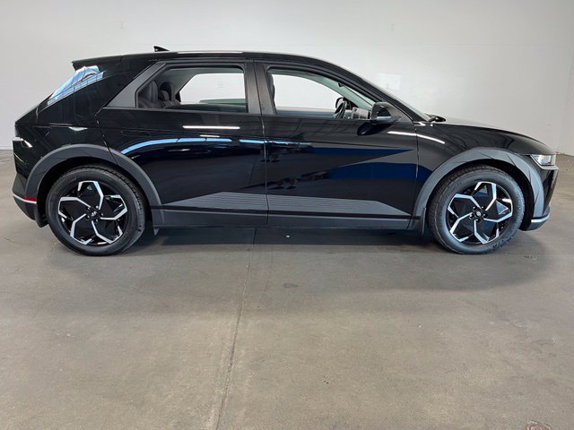 Used 2024 Hyundai Ioniq 5 SEL AWD/4WD image 2