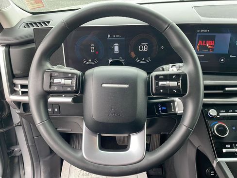 Used 2025 Hyundai Santa Fe SEL AWD/4WD image 13