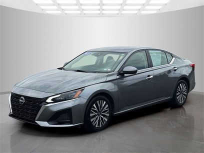 Used 2023 Nissan Altima 2.5 SV