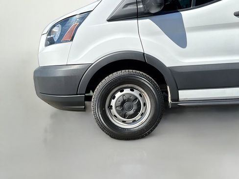 Used 2018 Ford Transit 250 148 Low Roof RWD image 22
