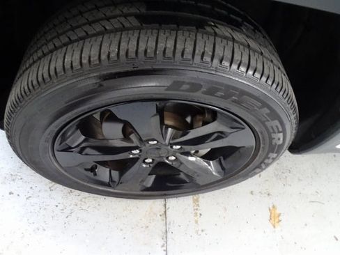 Certified 2023 Jeep Grand Cherokee Altitude image 26