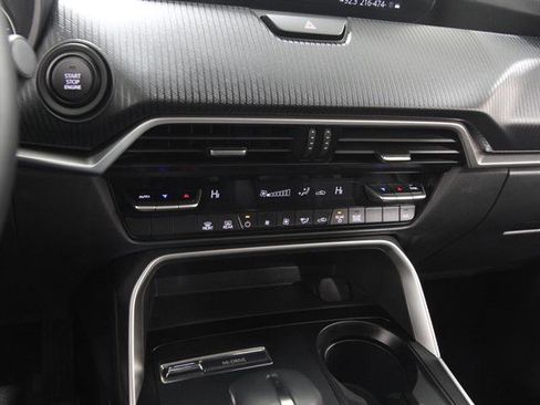 Certified 2025 MAZDA CX-90 3.3 Turbo w/ Select Package image 13