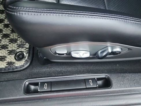 Used 2014 Porsche 911 Carrera S image 17