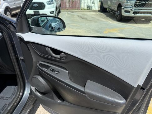 Used 2019 Hyundai Kona SEL FWD image 13