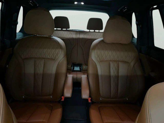 Used 2024 BMW X7 M60i w/ Executive Package AWD/4WD image 71