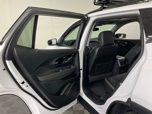 Used 2024 GMC Terrain AT4 w/ Infotainment Package II AWD/4WD image 34
