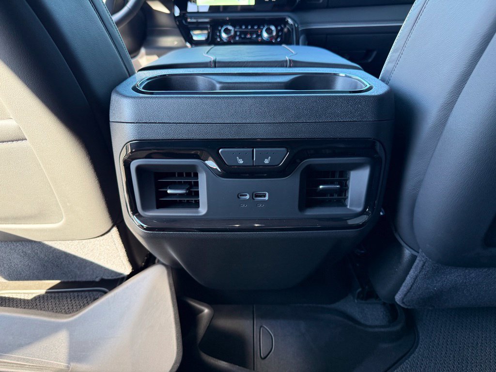 Used 2026 GMC Sierra 1500 AT4X w/ LPO, Black Badging Package AWD/4WD image 17