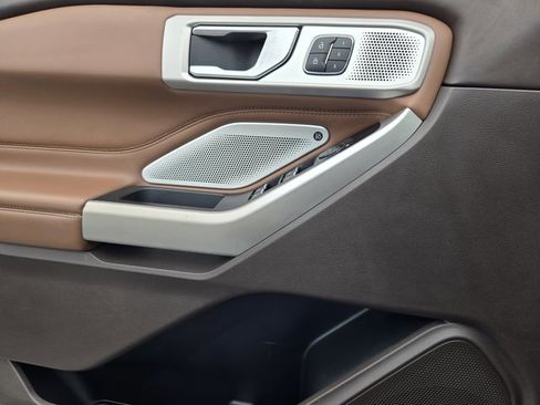 Certified 2022 Ford Explorer King Ranch w/ Technology Package image 20