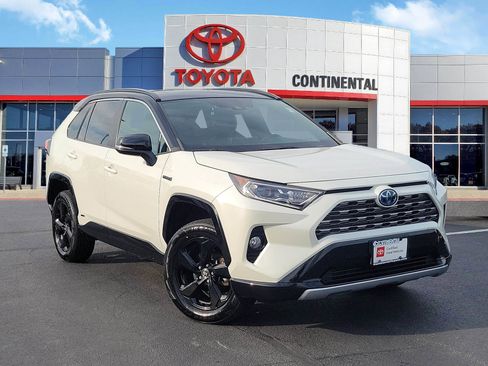 Certified 2021 Toyota RAV4 XSE w/ XSE Grade Weather Package AWD/4WD image 2