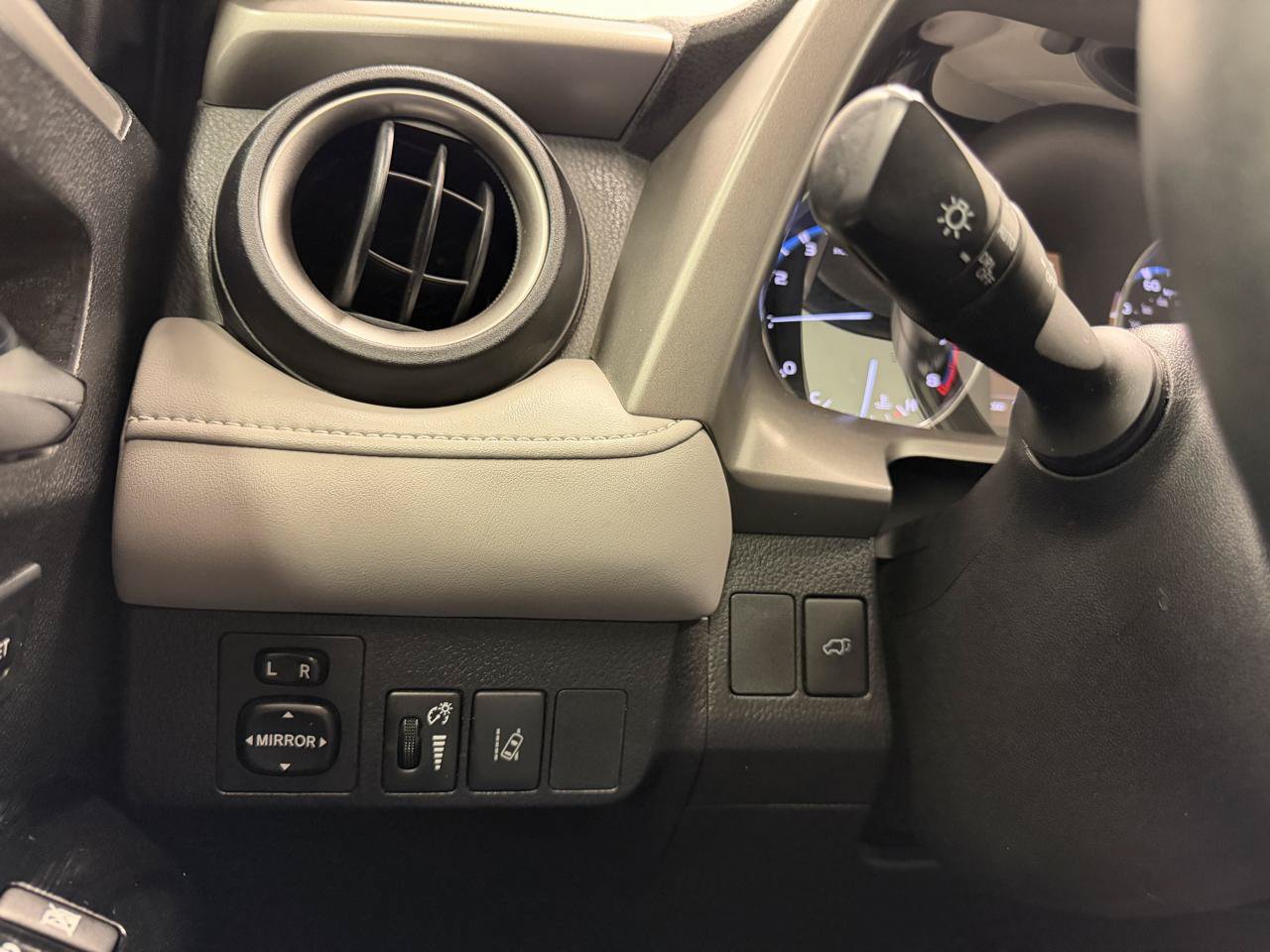 Used 2017 Toyota RAV4 Limited w/ Advanced Technology Package FWD image 24