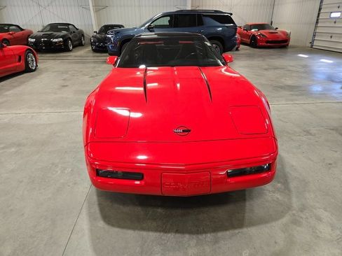 Used 1996 Chevrolet Corvette Coupe image 8