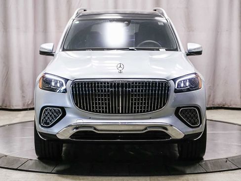 New 2026 Mercedes-Benz Maybach GLS 600 4MATIC image 2