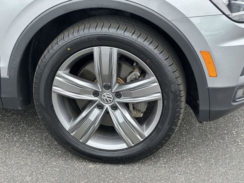 Used 2021 Volkswagen Tiguan SEL AWD/4WD image 7