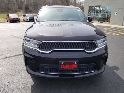 Used 2024 Dodge Durango SXT AWD/4WD image 2