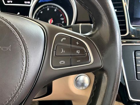 Used 2017 Mercedes-Benz GLS 450 4MATIC image 23