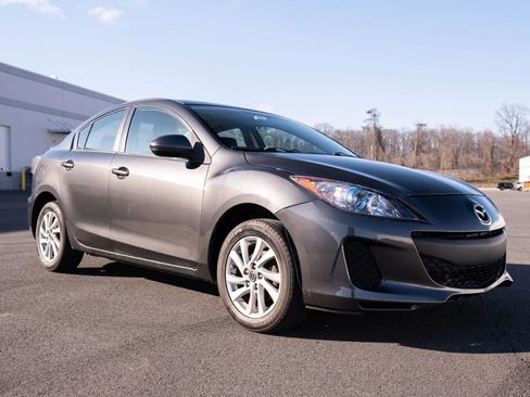 Used 2013 MAZDA MAZDA3 i Touring image 8