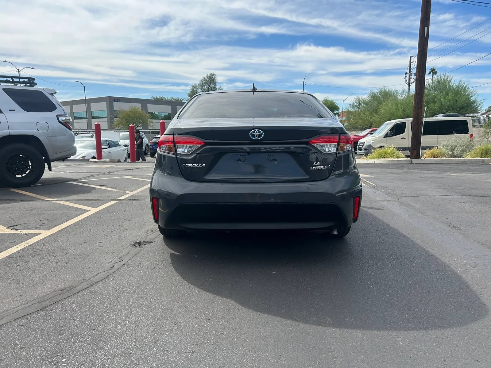 Used 2023 Toyota Corolla LE w/ Carpet Mat Package (TMS) FWD image 5
