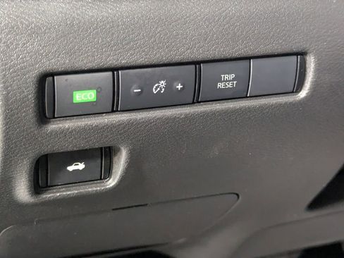 Used 2021 Nissan Sentra SR image 13