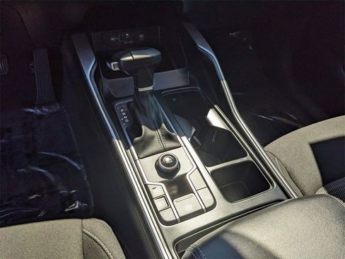 Certified 2025 Kia Sorento LX image 26