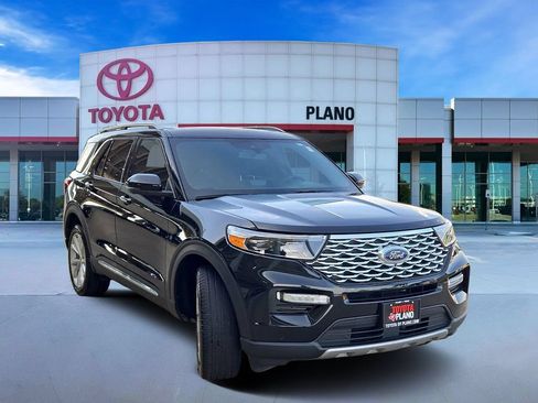 Used 2023 Ford Explorer Platinum w/ Technology Package AWD/4WD image 37