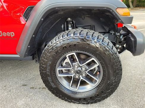 Used 2024 Jeep Gladiator Mojave w/ Convenience Group image 26