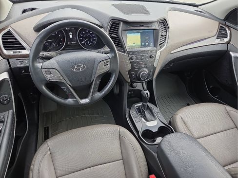 Used 2017 Hyundai Santa Fe Sport FWD image 11