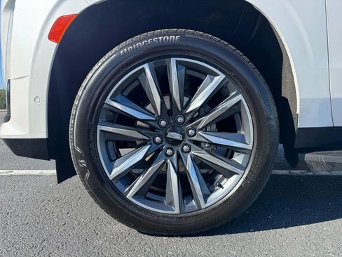 Used 2021 Cadillac Escalade ESV Sport image 11