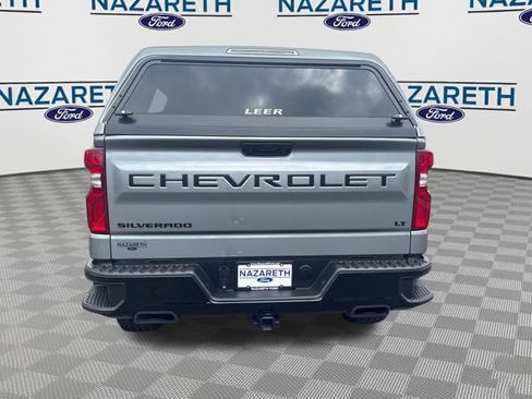 Used 2025 Chevrolet Silverado 1500 LT Trail Boss w/ Dark Appearance Package AWD/4WD image 6