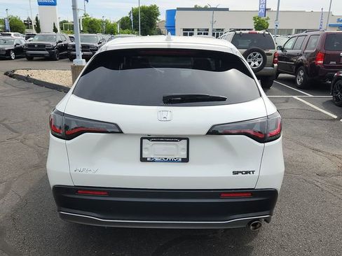 Certified 2023 Honda HR-V Sport image 5