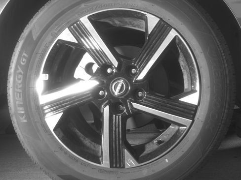 Used 2025 Nissan Sentra SV image 15