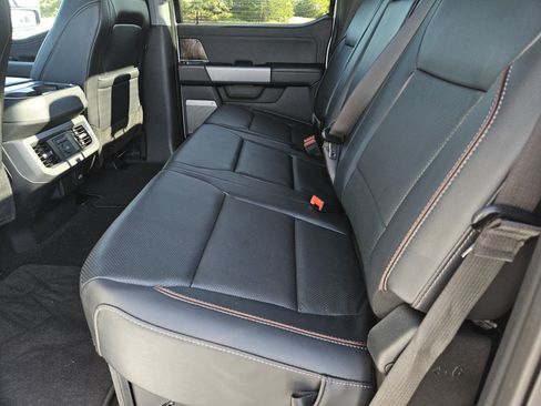 Used 2024 Ford F250 Lariat w/ FX4 Off-Road Package AWD/4WD image 29