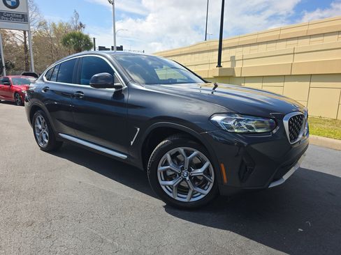 Used 2025 BMW X4 xDrive30i image 26
