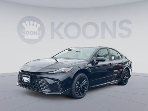 New 2026 Toyota Camry SE image 1